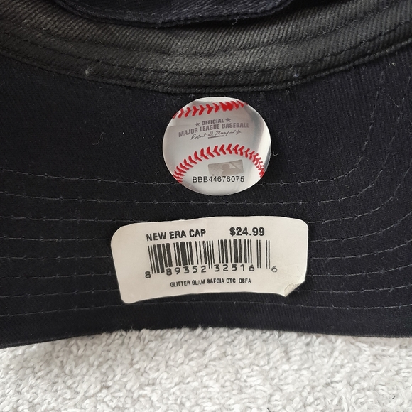 Giants - Picture 5 of 6